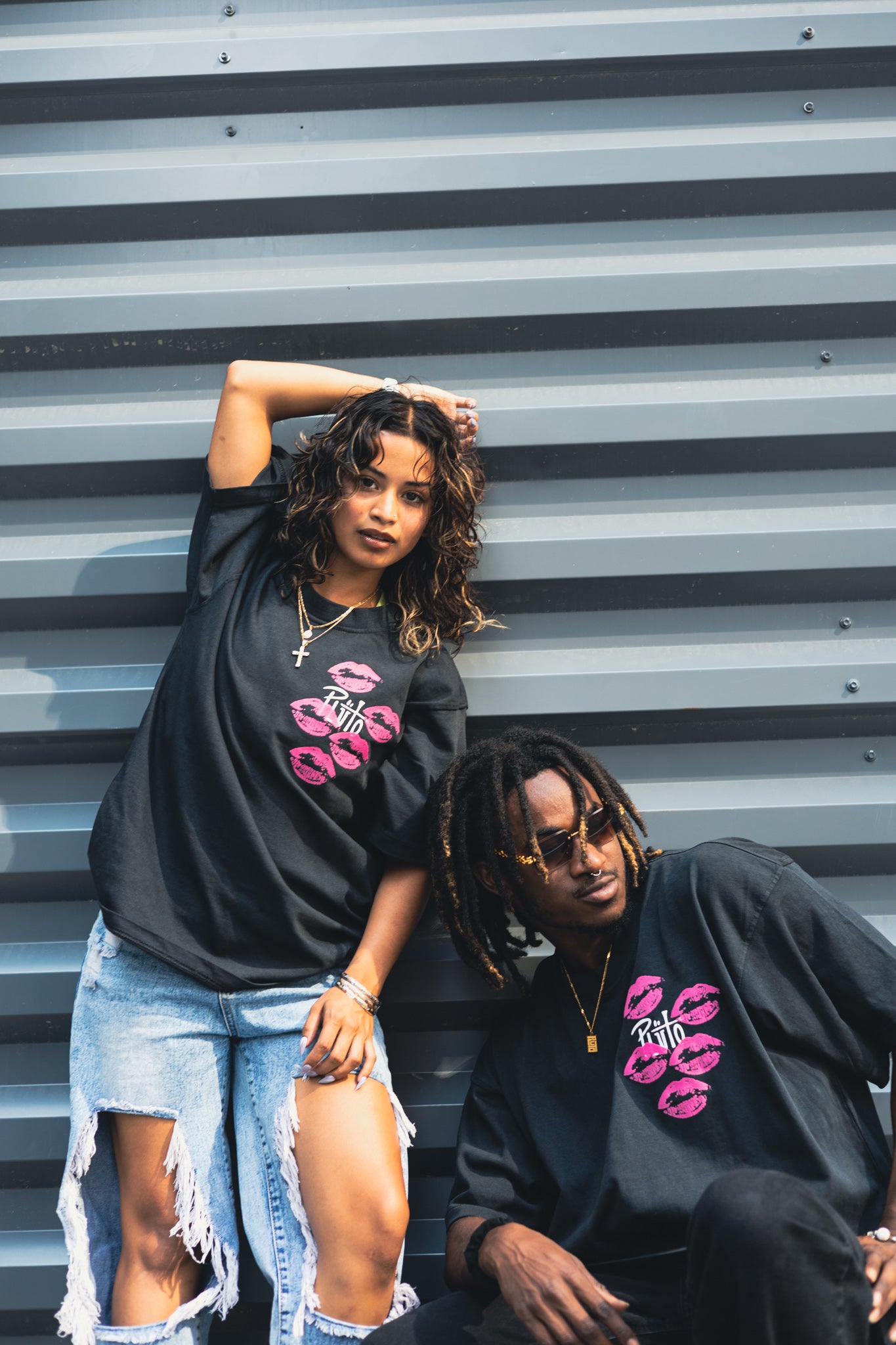 LUXURY KISSES TEE