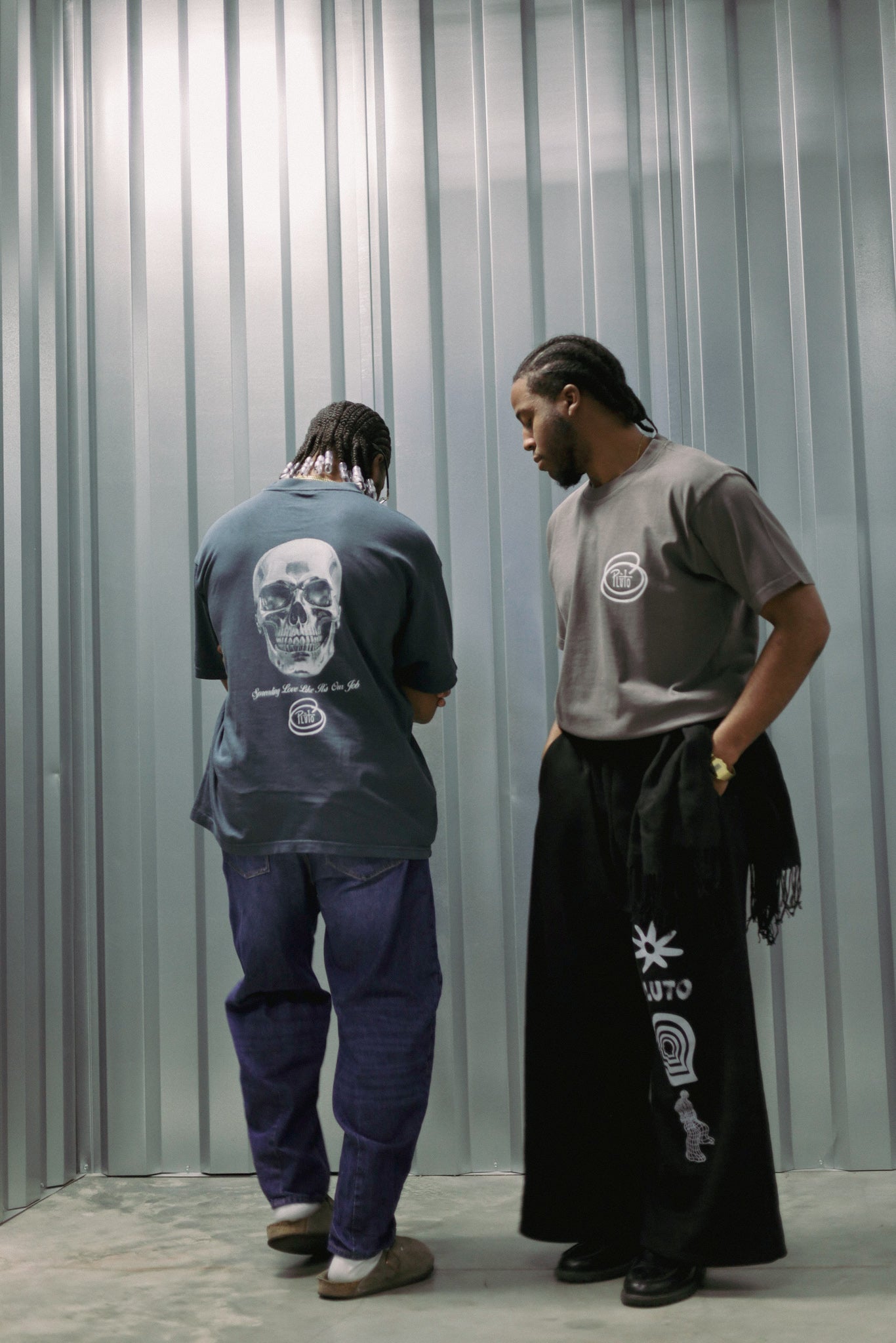 CHARCOAL 4 YEAR TEE