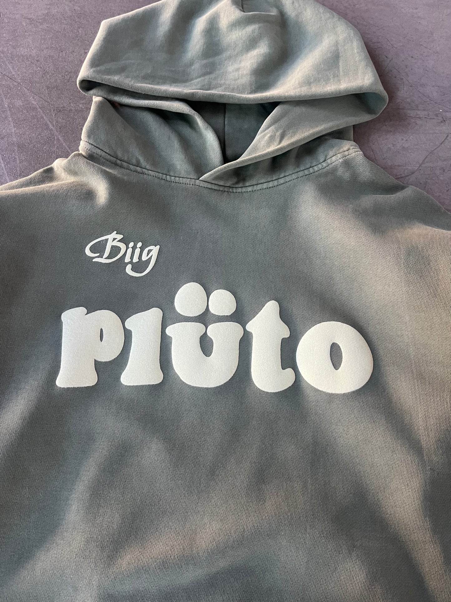 PEACE HOODIE