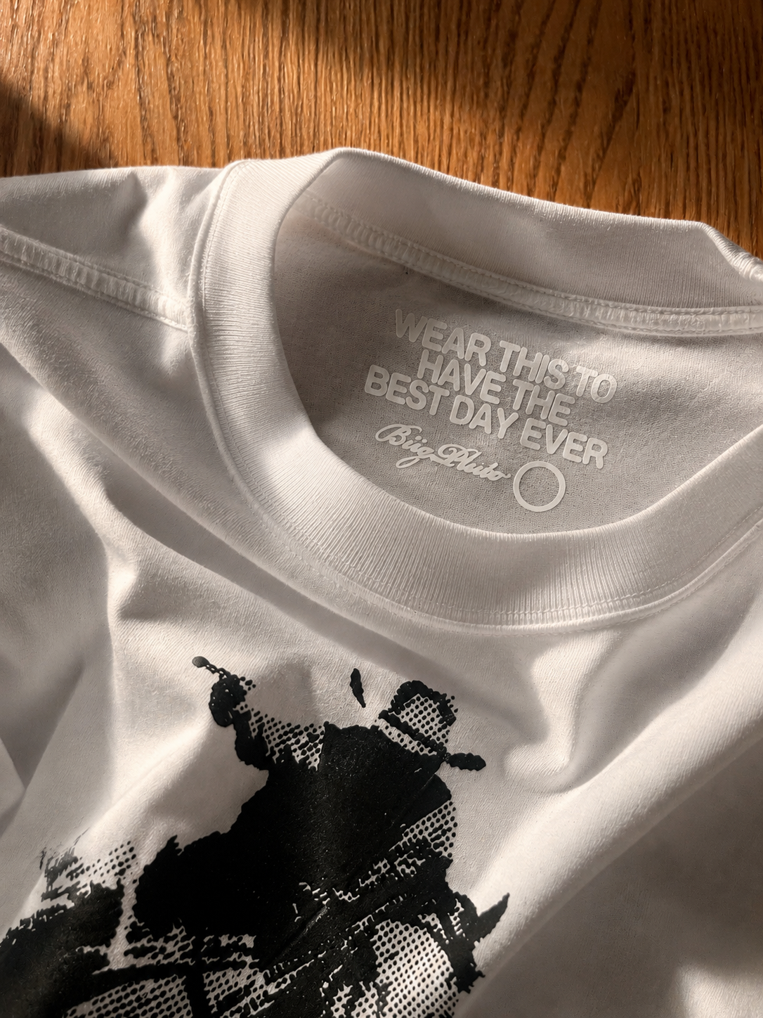 ALL ACTION TEE