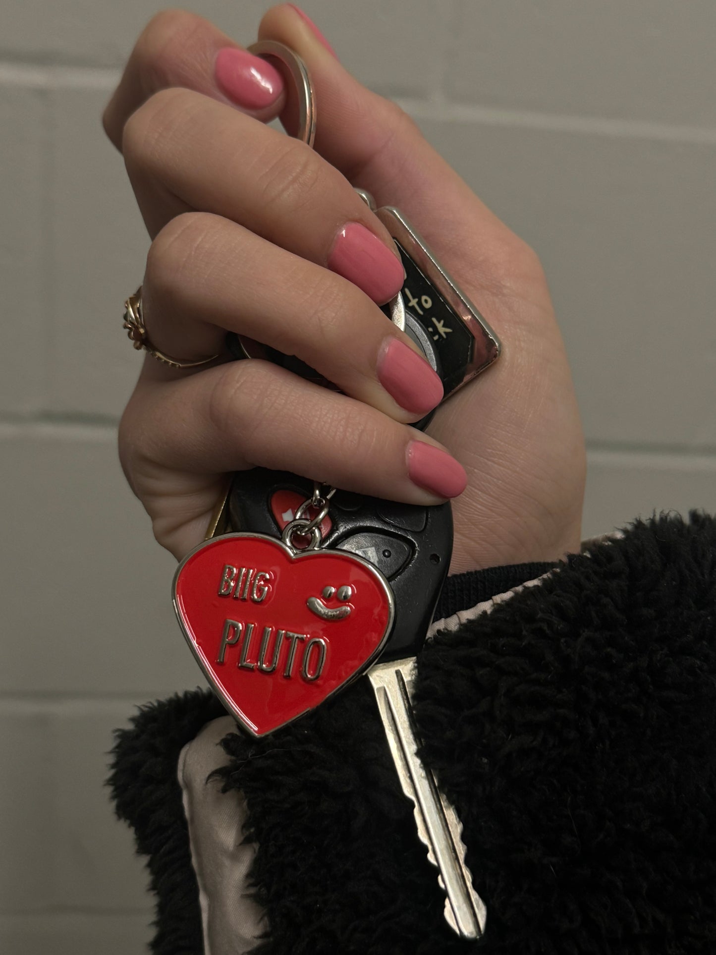 BIIG LOVE KEYCHAIN