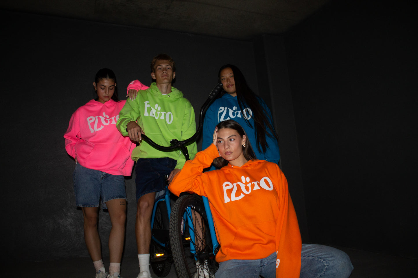 SAPHIRE WAVY LOGO HOODIE