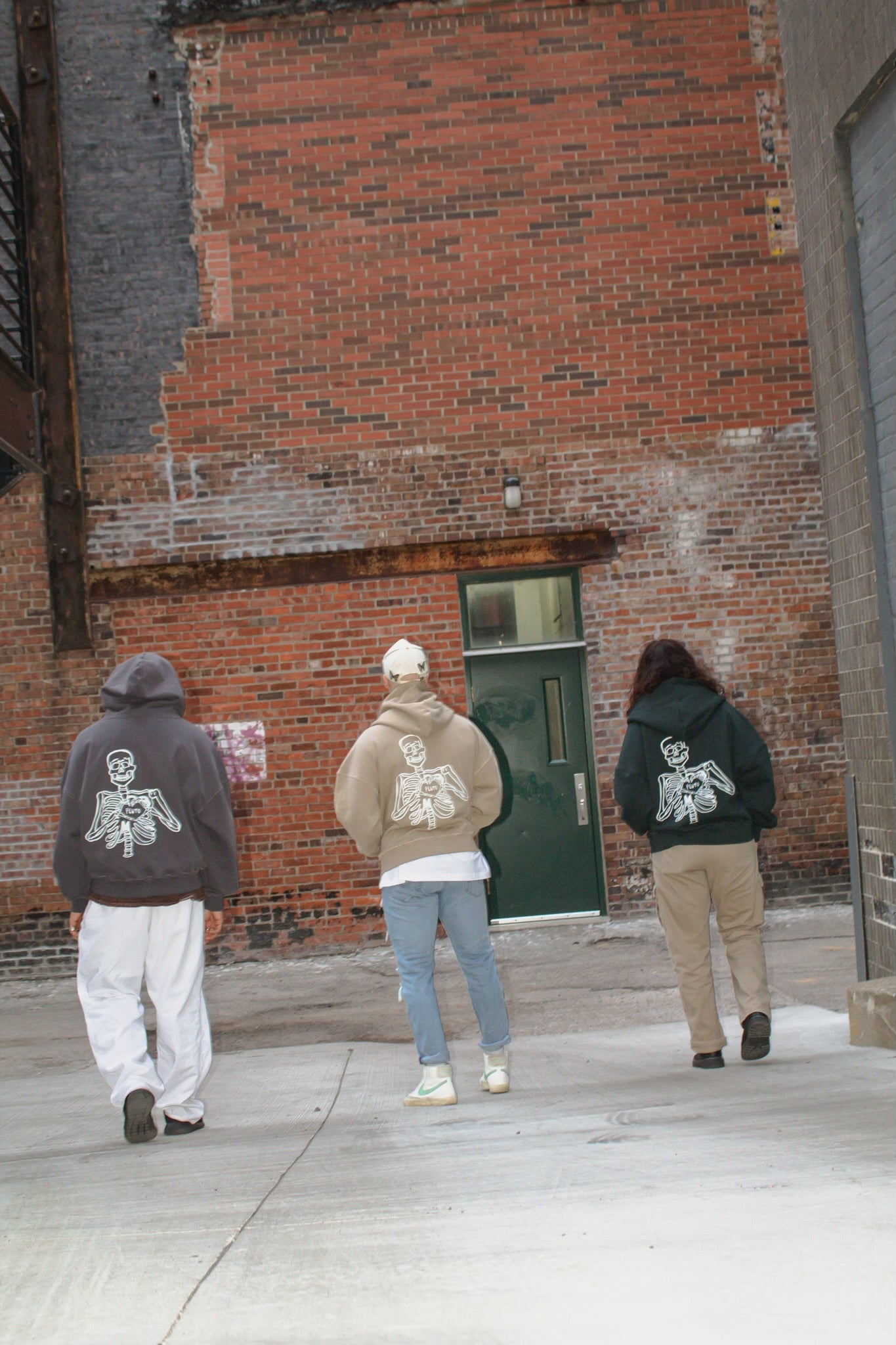 LOVE ZIP UP HOODIE SAND