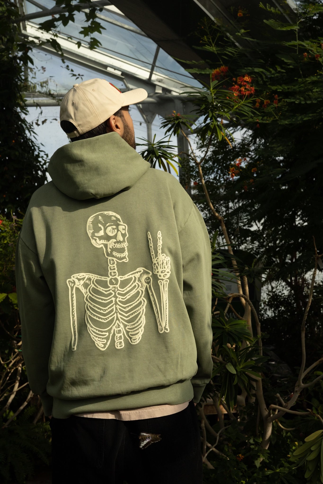 PEACE HOODIE