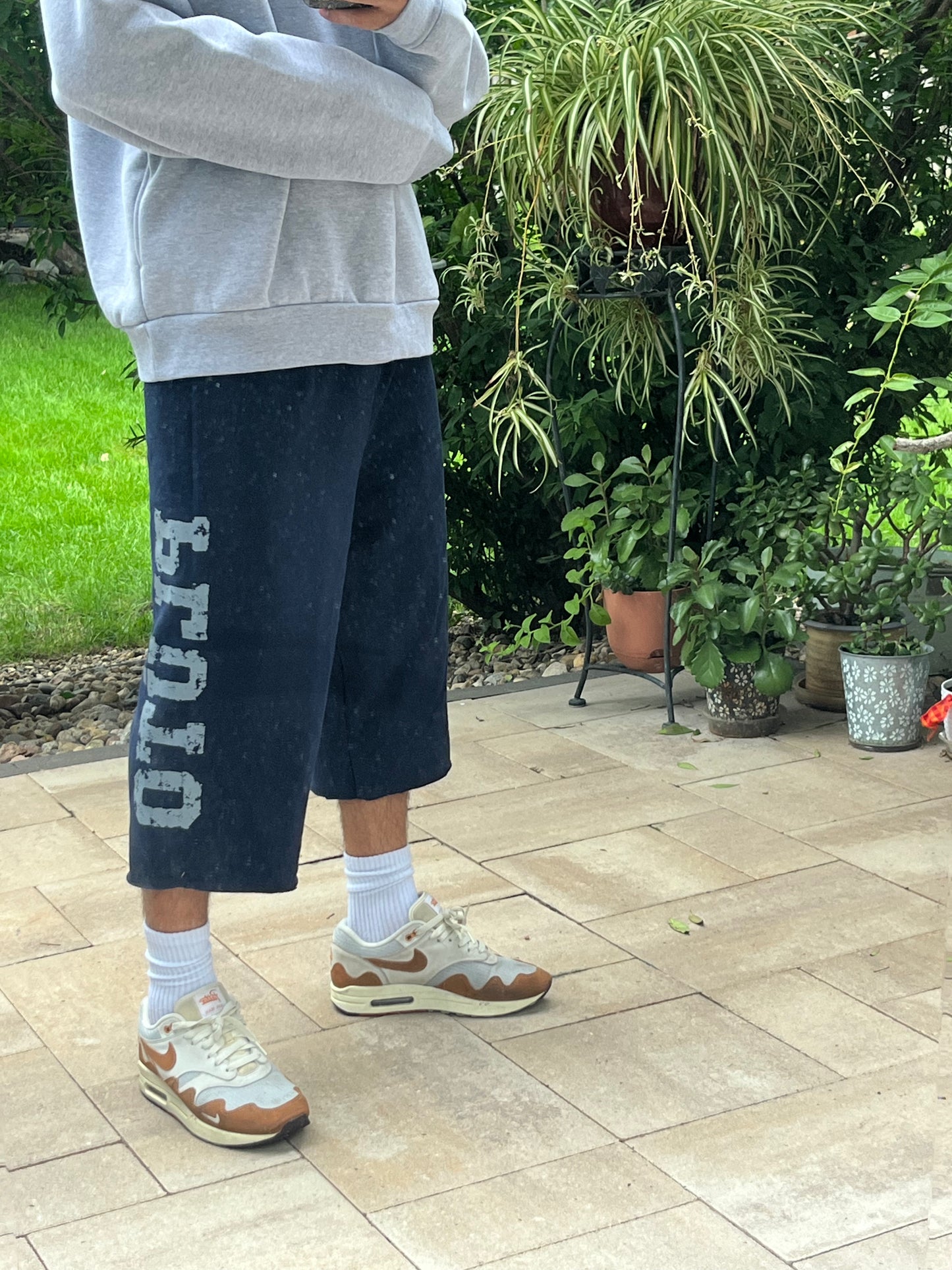 NAVY BIG A** SWEATSHORTS