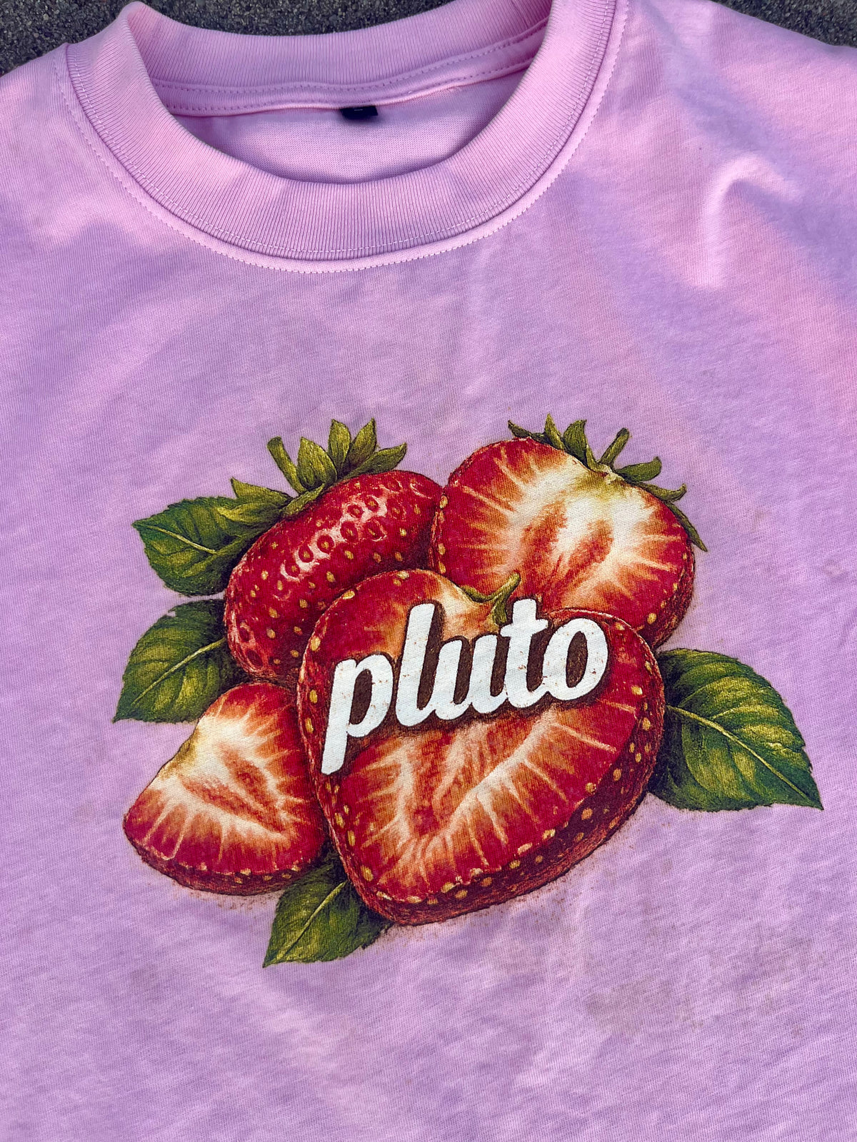 STRAWBERRY TEE