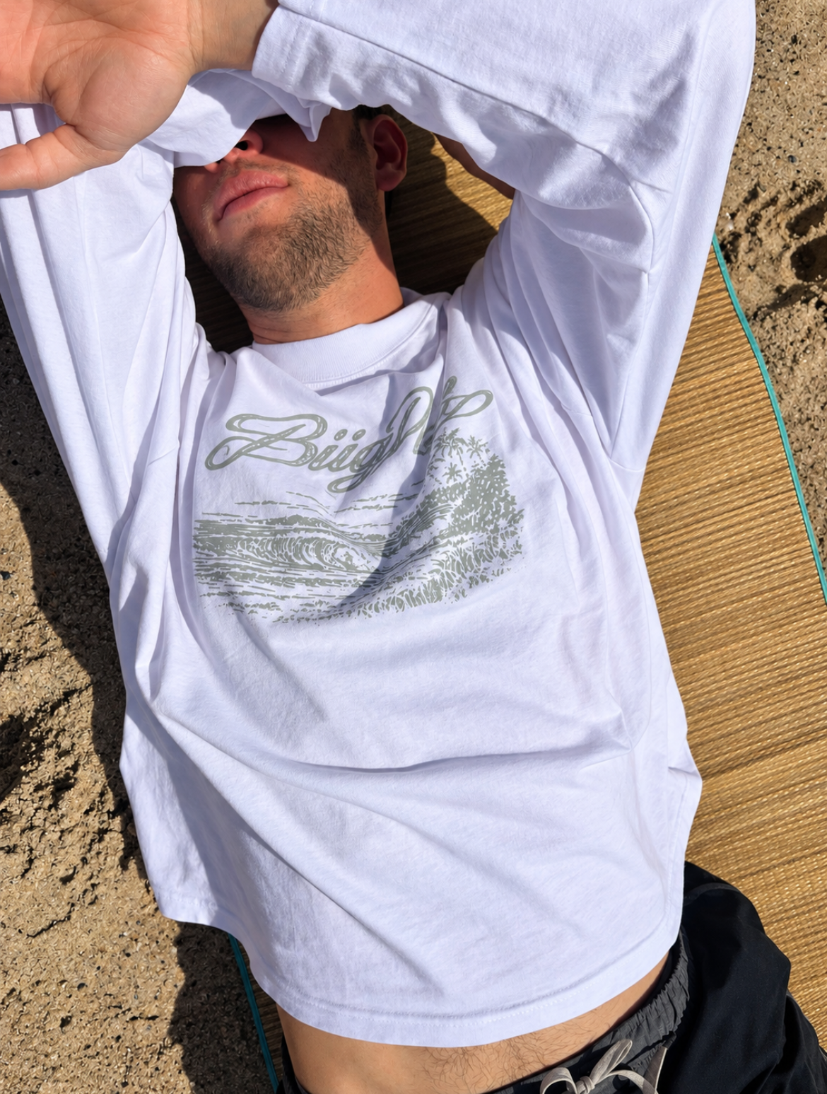 WHITE SURF LONGSLEEVE