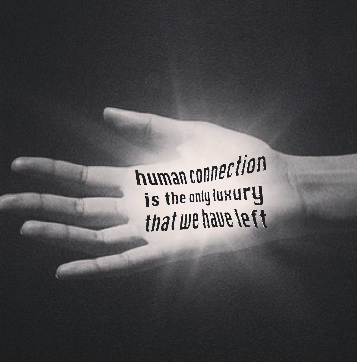 VINTAGE BLACK HOODIE